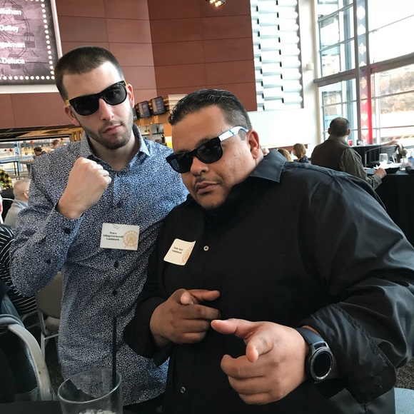 Meet your Posher, Trace - Picture 1 of 1